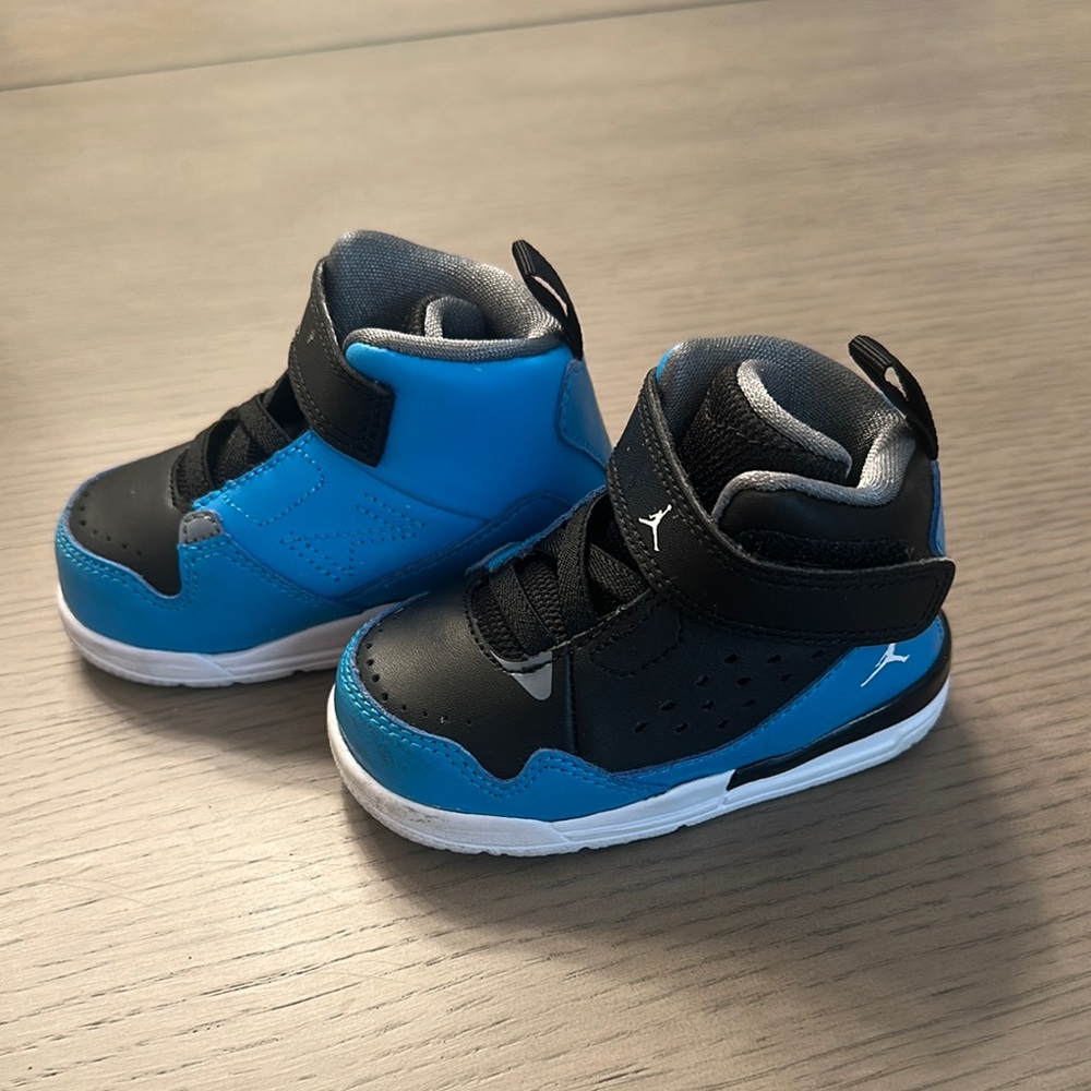 Jordan Kids' Black and Blue Sneakers